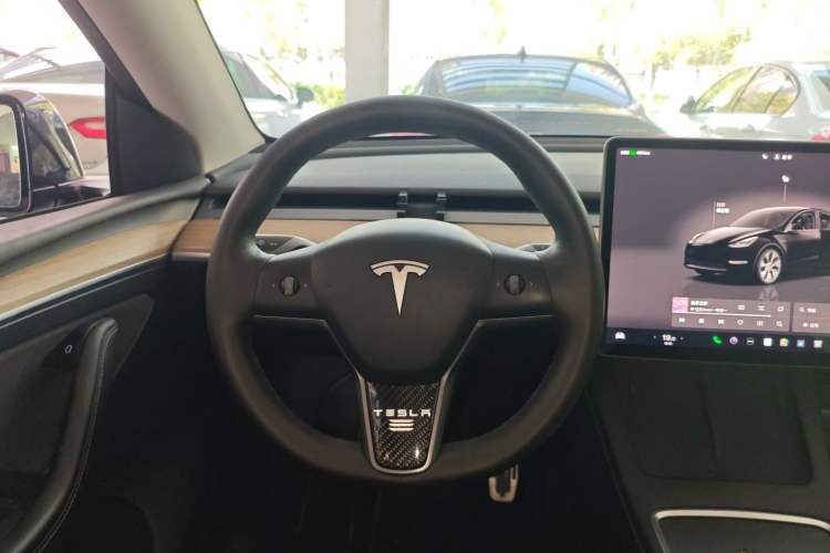 Used Tesla Model Y 2022 Rear-Wheel-Drive Version
