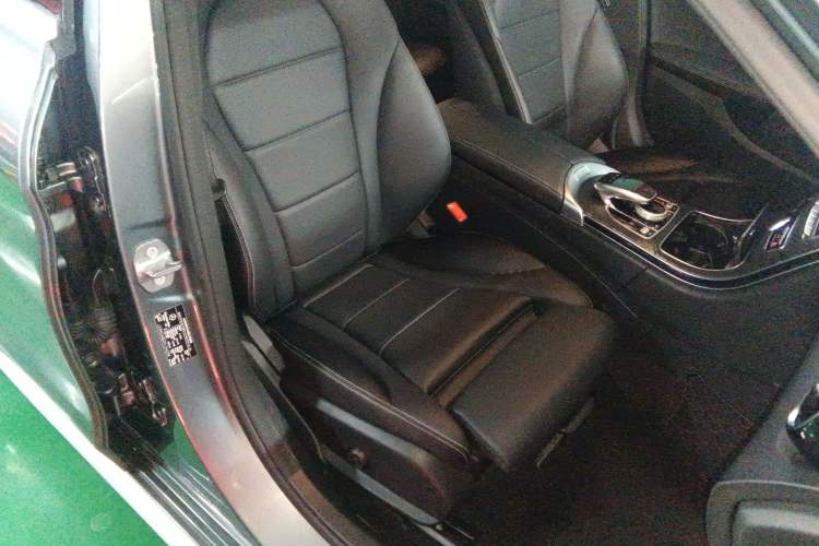 Used Mercedes-Benz C-Class 2017 Restyled C 180 L Fashion Edition Sport Version
