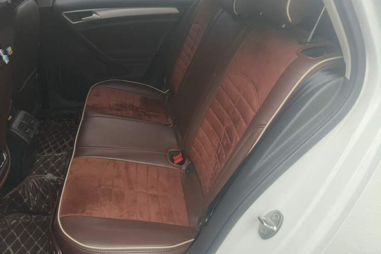 Used Volkswagen Golf 2018 1.6L Automatic Fashion Model Left Rear Seat