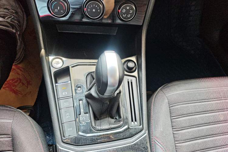 Used Volkswagen Lavida 2023 280TSI DSG Starry Sky Deluxe Edition Gear Lever