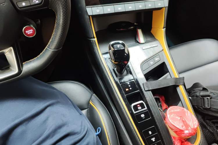 Used MG 6 New Energy 2020 1.5T Hybrid Leading Trendy Edition Gear Lever