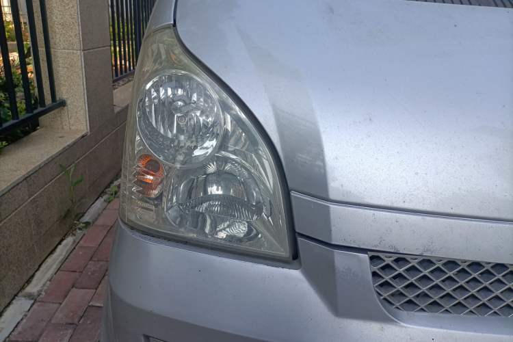 Used Wuling Rongguang 2014 1.5L S Base Version
