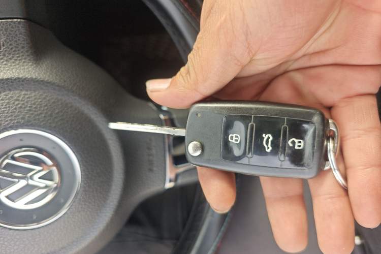 Used Volkswagen Bora 2014 1.6L Manual Comfort Model Vehicle Key