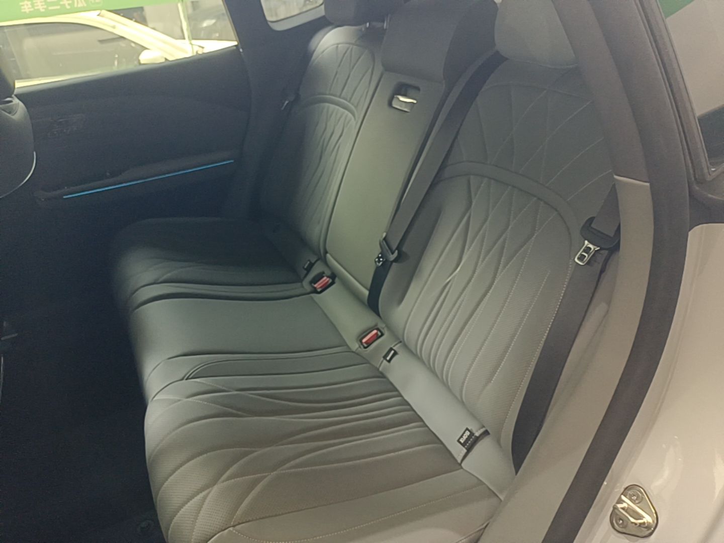 Geely Galaxy E8 2025 700 km Long-Range Intelligent Driving Version — снимка 20