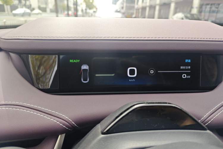 Used Xiaomi Auto SU7 2024 Four-Wheel Drive Ultra-Long Range Advanced Intelligent Driving Max Edition Instrument Cluster