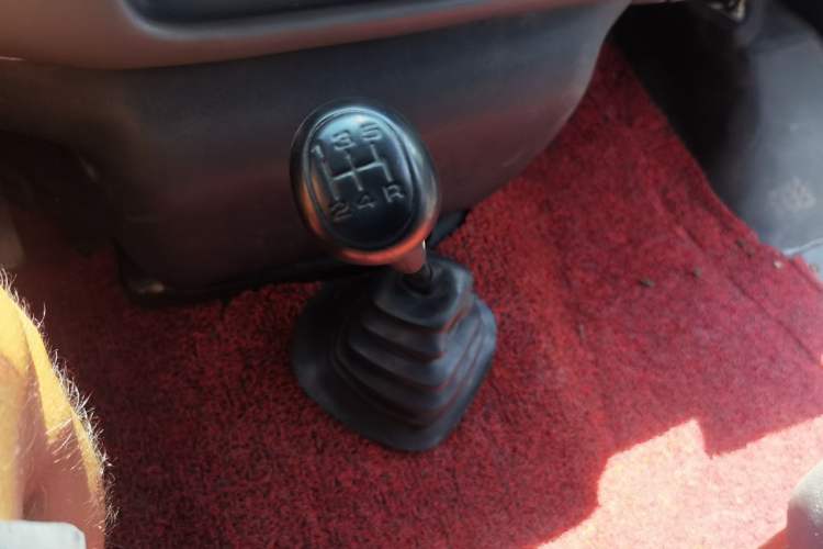 Used Ford Classic Transit 2013 2.8T Diesel Logistics Model with Short Wheelbase and Mid-Roof JX493ZLQ4