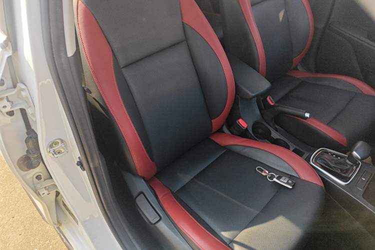 Used Kia KX Cross 2018 1.6L Automatic Dynamic Sunroof Version