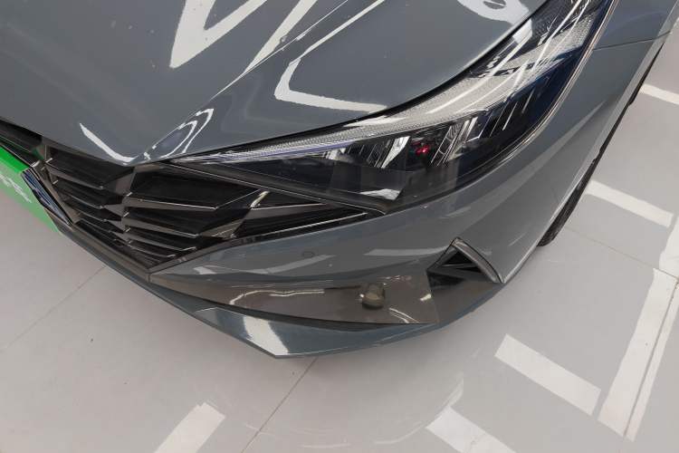 Used Hyundai Elantra 2021 1.5L CVT GLX Elite Edition Left Front Headlight