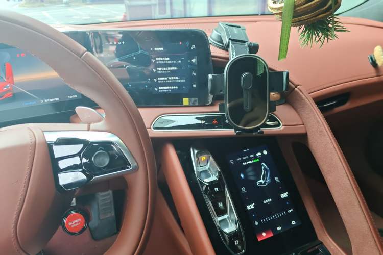 Used MG Cyberster 2024 501km Charming & Heartwarming Edition