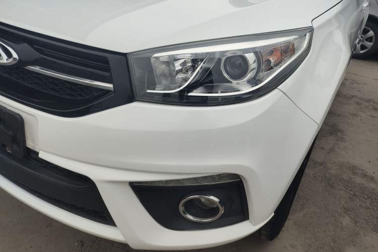 Used Chery Tiggo 3 2016 1.6L Manual ZhiShang Edition Left Front Headlight