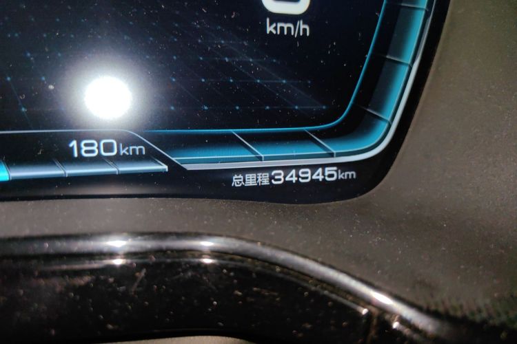 Used BYD Tang 2021 2.0T Automatic Flagship Edition Odometer Close Up