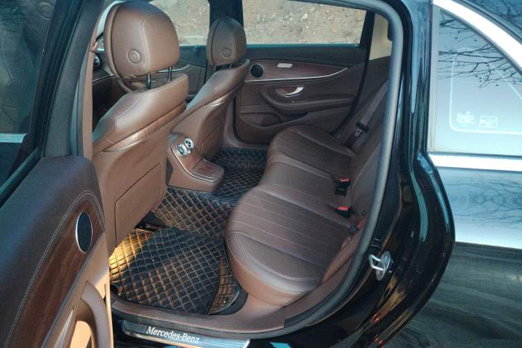 Used Mercedes-Benz E-Class 2023 E 260 L