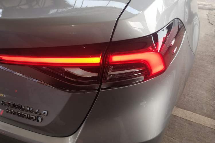 Used Toyota Corolla 2022 Dual-Motor 1.8L E-CVT Pioneer Edition Exterior 3