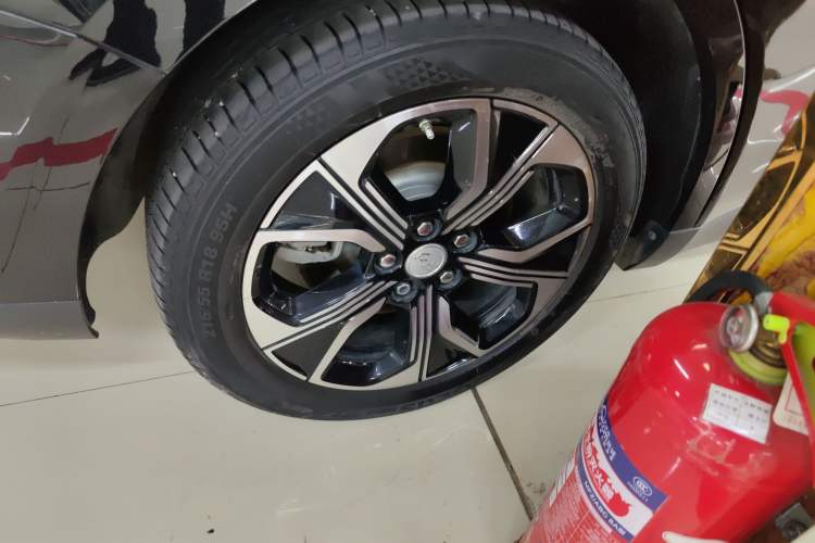 Used Hongqi E-QM5 2023 Revised Version Basic Travel Edition Exterior 5