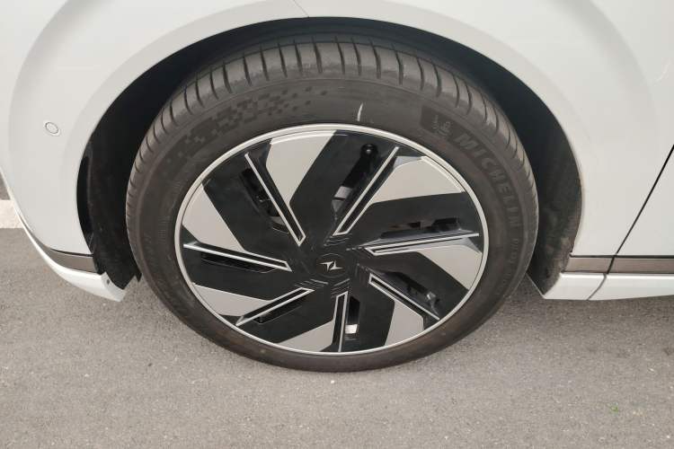 Used Dongfeng eπ eπ008 2025 210 Ultra LikeYi Edition 5-Seater
