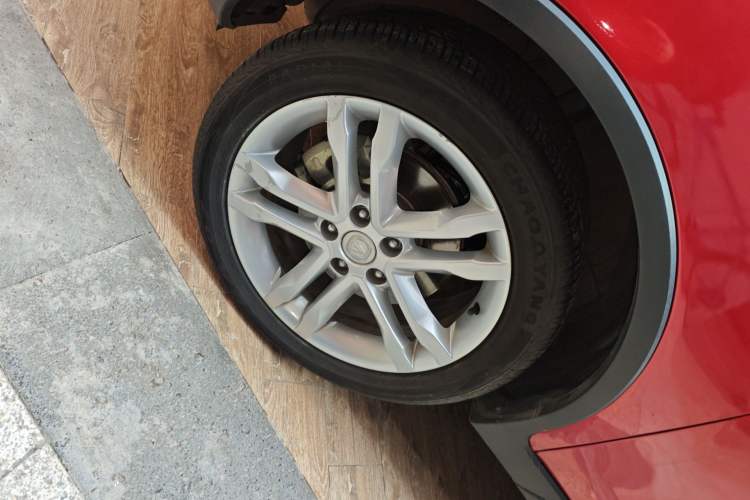 Used CHANGAN CS35 2017 1.6L Manual Luxury Model Left Front Wheel Hub