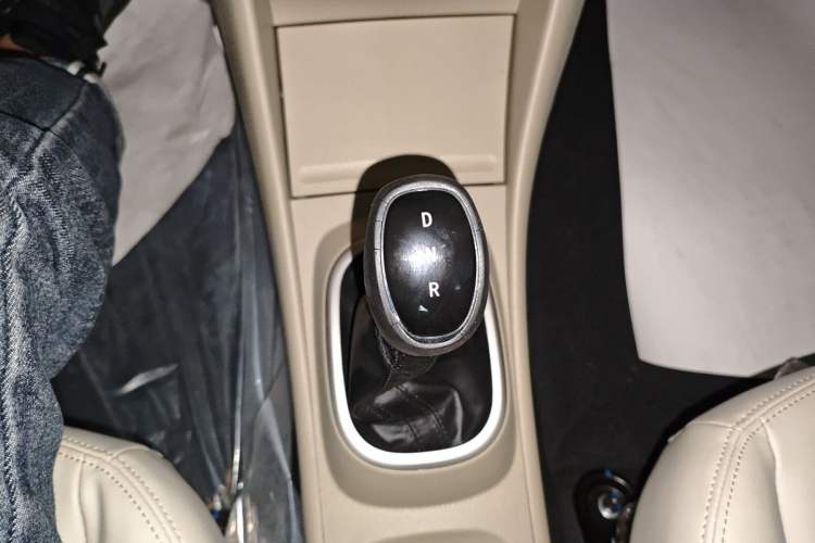 Used Dongfeng Junfeng E11K 2021 60.43 kWh Battery-Swap Version Gear Lever