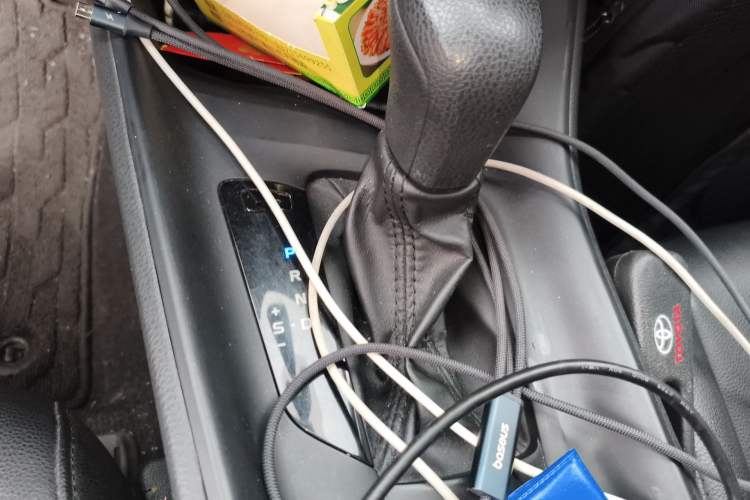 Used Toyota IZOA 2021 Dual-Motor 2.0L Yixiang Edition