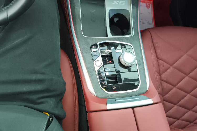 Used BMW X5 2023 xDrive 30Li Luxury M Sport Night Edition Package