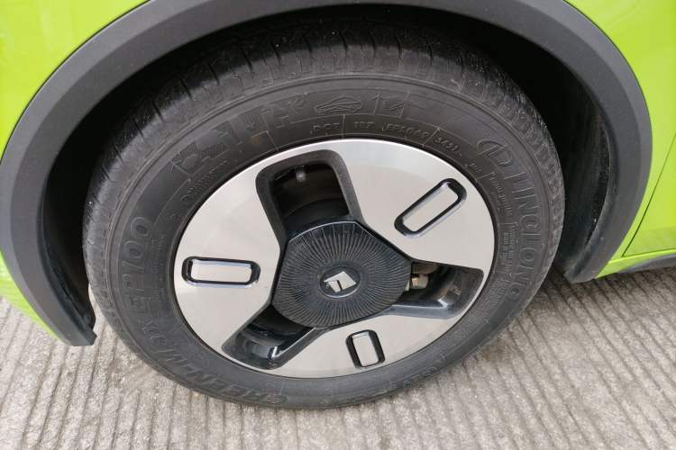 Used Baojun KiWi EV 2021 Artist Model Lithium Iron Phosphate