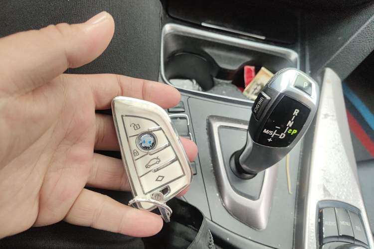 Used BMW 3 Series 2013 320Li Fashion Model
