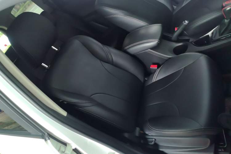 Used Baojun 730 2019 1.5T CVT Fashion Model 7 Seats China VI Emission Standard Right Front Seat