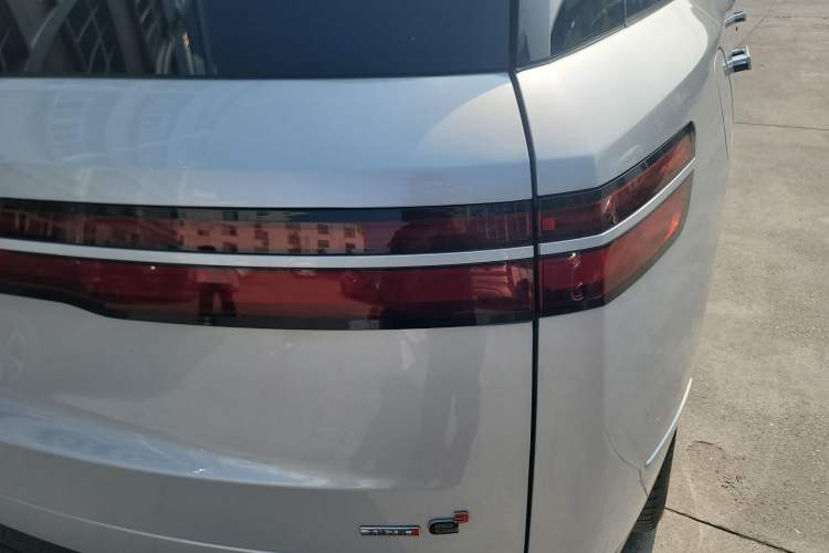 Used Denza N9 2025 Flagship Model
