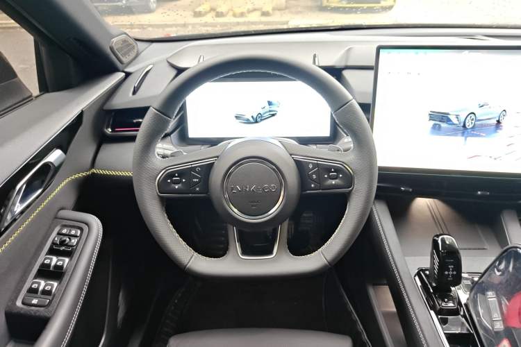 Used Lynk & Co 03 2025 1.5TD DCT Champion Edition Pro Steering Wheel