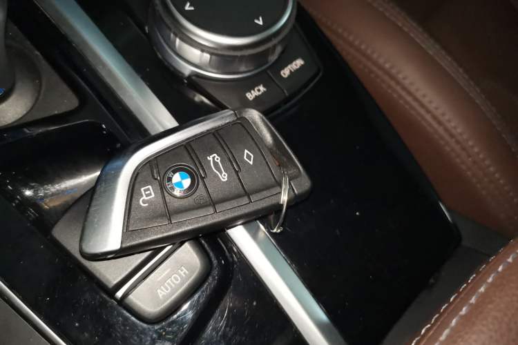 Used BMW iX3 2021 Leading Type
