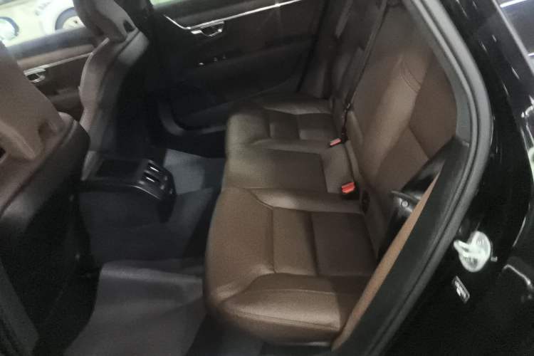 Used Volvo S90 2024 B5 Zhiyi Luxury Edition
