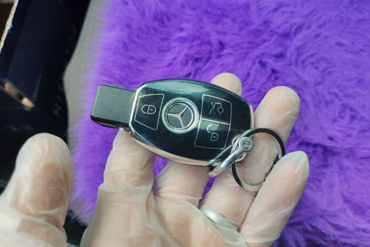 Used Mercedes-Benz GLC 2019 GLC 300 L 4MATIC Dynamic Model Vehicle Key