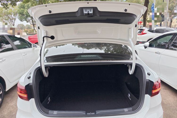 Used Volkswagen Lavida 2023 1.5L Automatic Full-Comfort Edition
