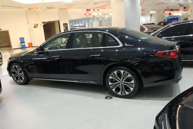 Used Mercedes-Benz E-Class New Energy 2024 E 350 e L Plug-in Hybrid Sedan

