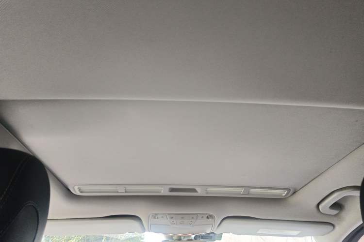 Used Mercedes-Benz C-Class 2015 Restyled C 180 L Sport Edition Headliner