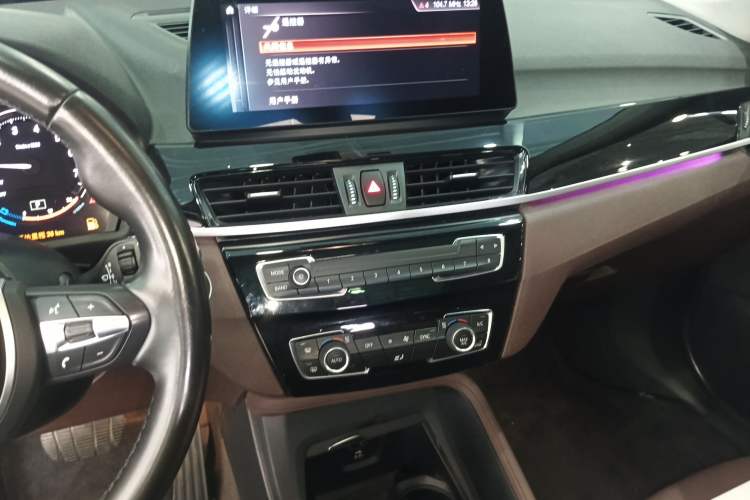 Used BMW X1 2022 sDrive25Li Leading Model Audio And AC Panel