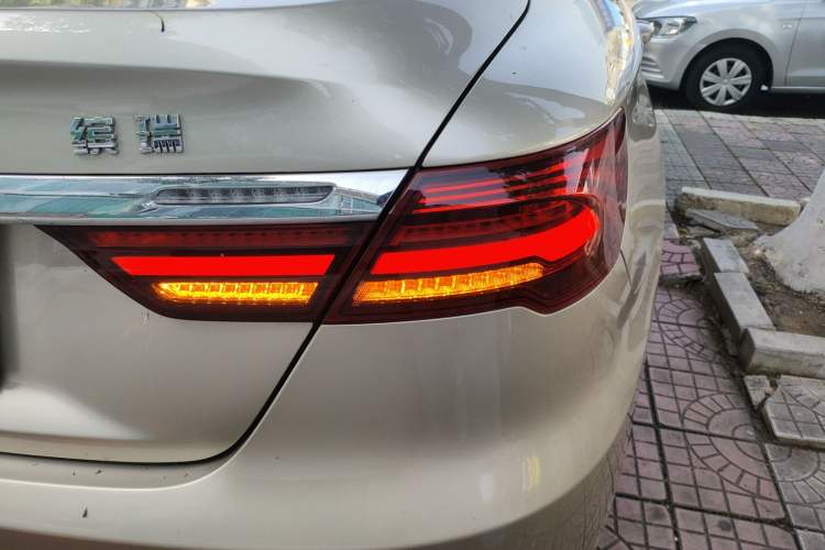 Used Geely Auto Binray 2018 14T CVT Binyi Edition