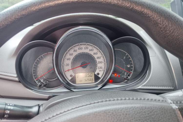 Used Toyota YARiS L Zhi Xuan 2015 1.5G Automatic Xuan Dong Sunroof Special Edition
