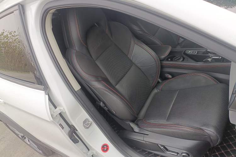 Used Lynk & Co 02 2018 1.5T DCT Two-Wheel Drive Pro Version China V Emission Standard