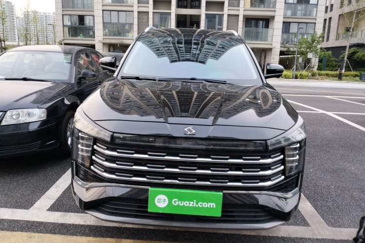 Used SOL X8 PLUS 2023 1.5 TGDI DCT Smart Edition 7-Seater Front