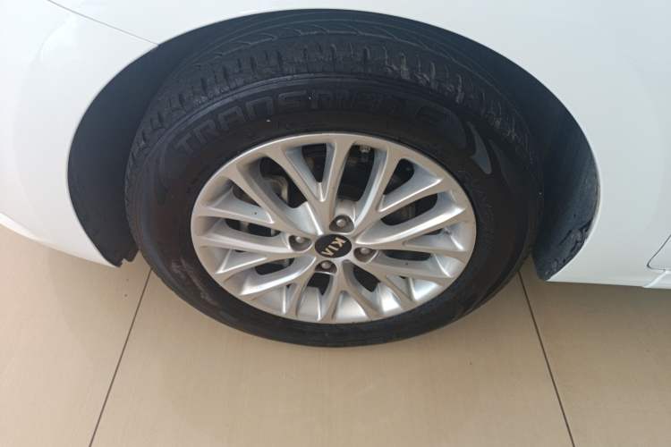 Used Kia K2 2019 Sedan 1.4L Automatic Transmission 15th Anniversary Special Edition GLS China VI Standard Exterior 7