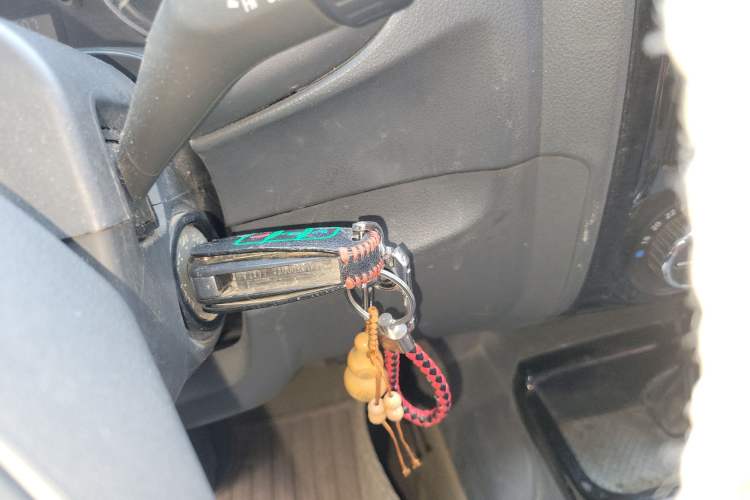 Used Great Wall Wingle 5 2013 2.0T European Version Two-Wheel Drive Elite Edition 6MT Big Double Cab GW4D20B