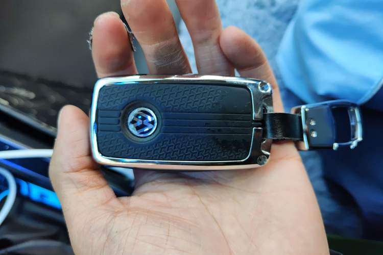 Used Volkswagen Sagitar 2018 1.6L Automatic Comfort Model Vehicle Key