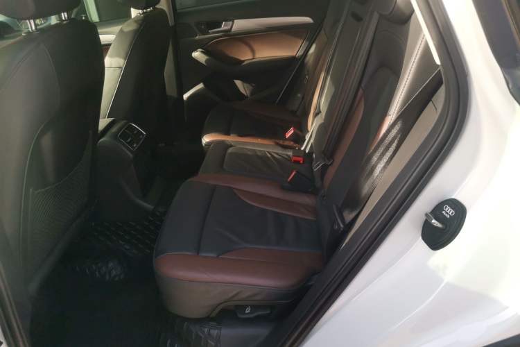 Used Audi Q5 2017 Plus 40 TFSI Technology Model