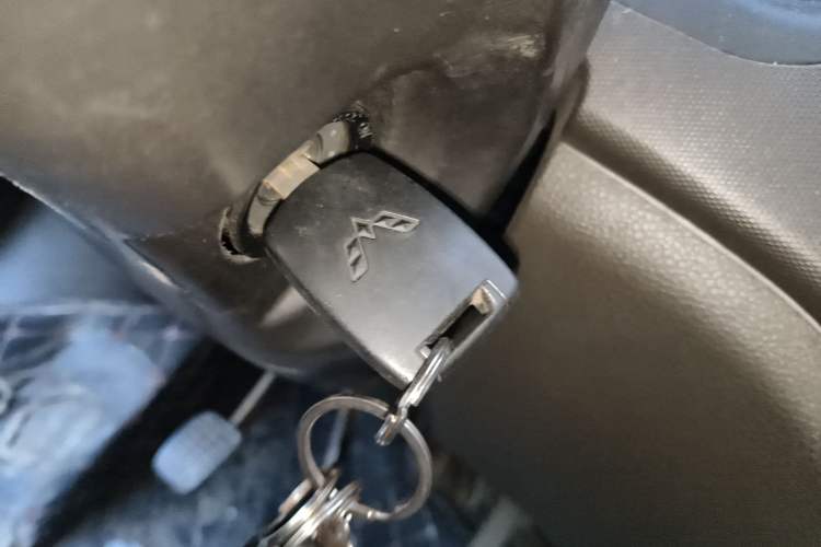 Used Wuling Rongguang 2014 1.5L S Base Version