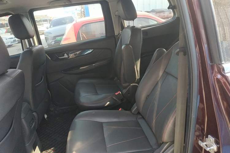 Used Foton Jiatu im8 2017 1.5L ZhiZun Model
