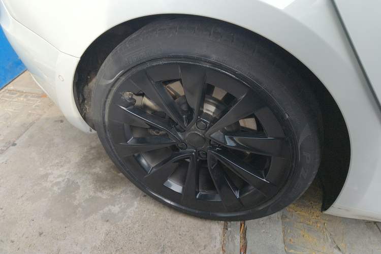 Used Tesla Model 3 2021 Standard Range Rear-Drive Upgraded Version Right Rear Wheel Hub