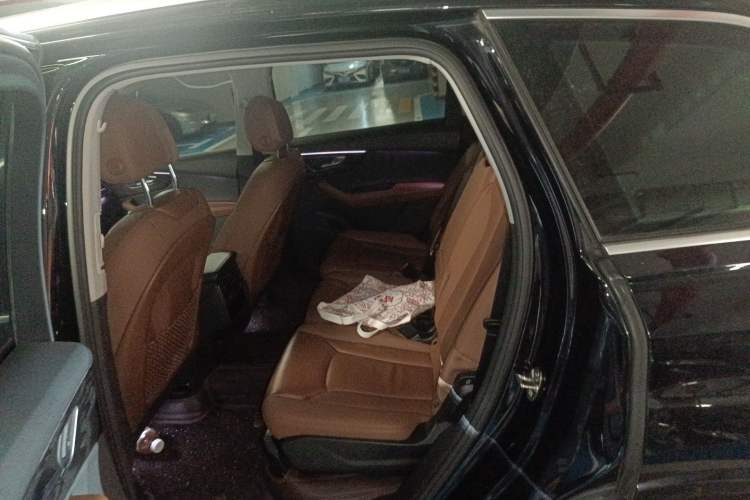 Used Audi Q7 2020 55 TFSI quattro S line sports model