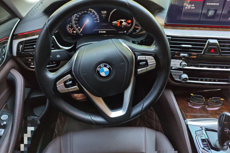 Used BMW 5 Series 2018 525Li Luxury Package
