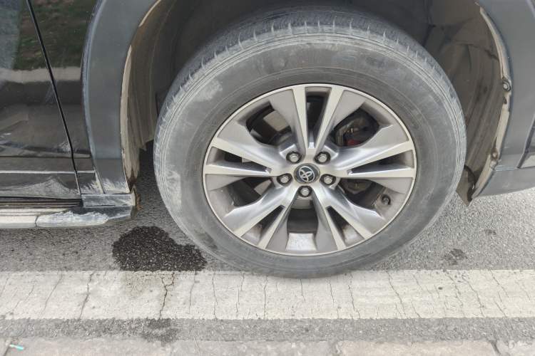 Used Toyota Highlander 2015 2.0T Four-Wheel Drive Elite Edition 7-Seater
