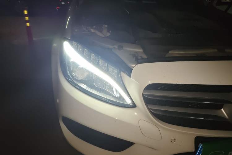 Used Mercedes-Benz C-Class 2017 C 200 L
